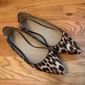 Tory Burch flats in leopard print
